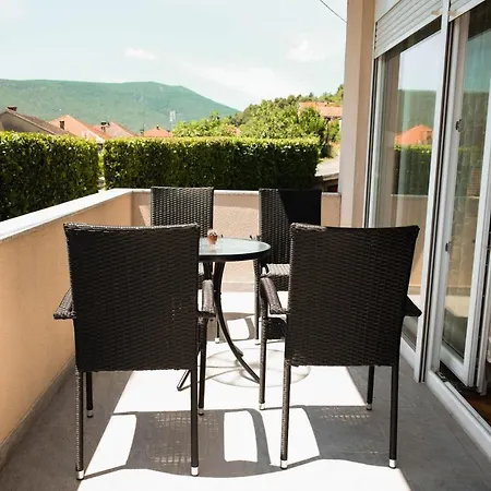 Lägenhet Apartman Vila Vita *
